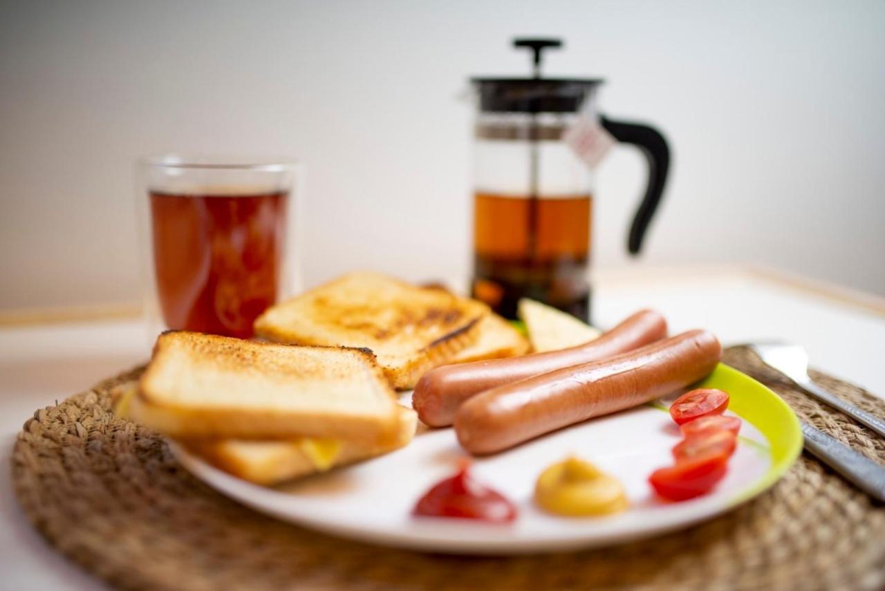 Yellow Hostel - Free Breakfast - The Best Service In Katowice - Free Parking Exteriör bild